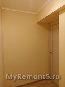 Дверь в спальню