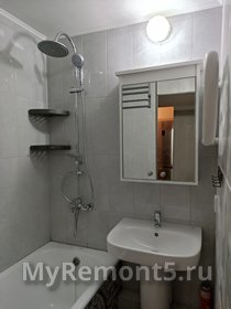 Тропический душ в ванной